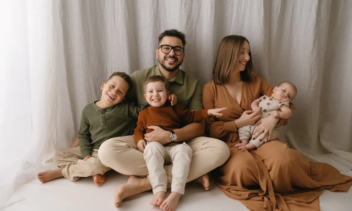 Séance lifestyle en studio (maternité, famille, bébé)